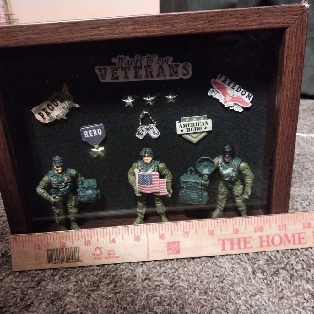 Military Shadow Box - Picture 2 of 4